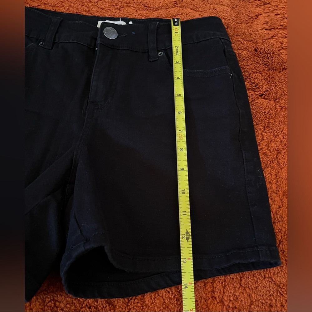 Dakota Blue women’s black shorts size 4 - Picture 5 of 8